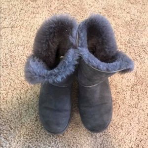 Grey Uggs